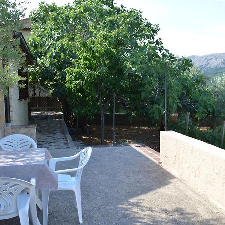 Holiday Home Garina Draga Bascanska Ngoại thất bức ảnh