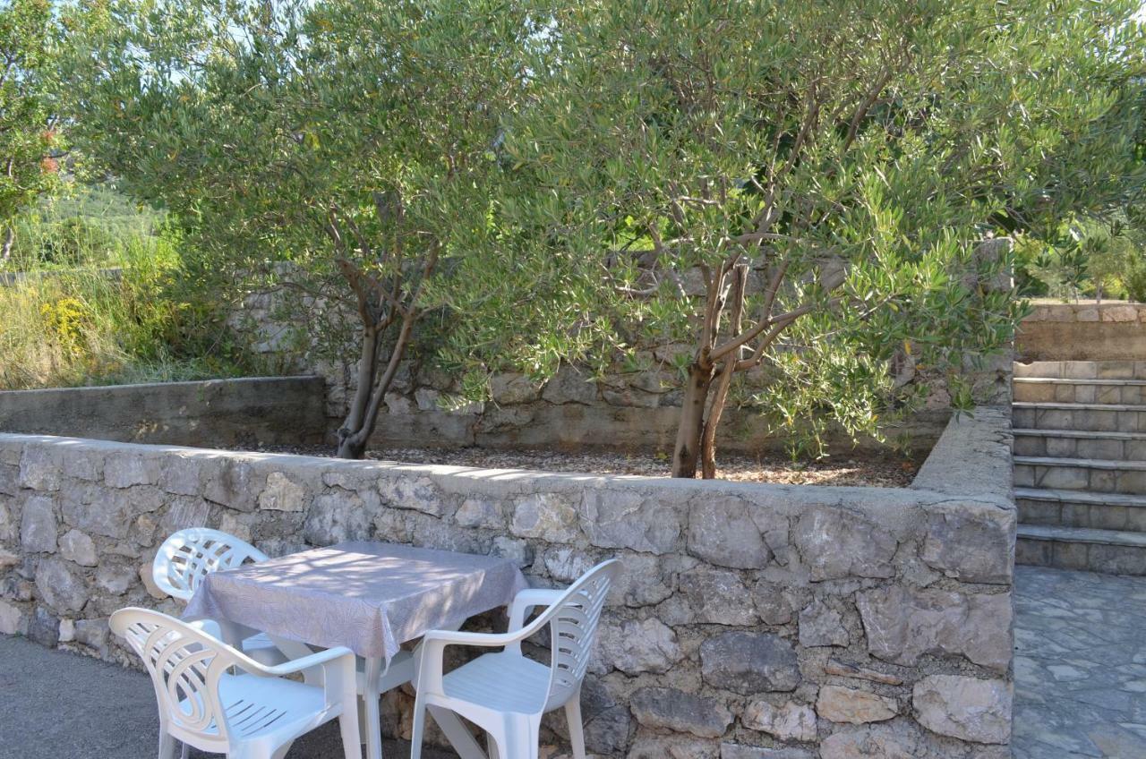 Holiday Home Garina Draga Bascanska Ngoại thất bức ảnh